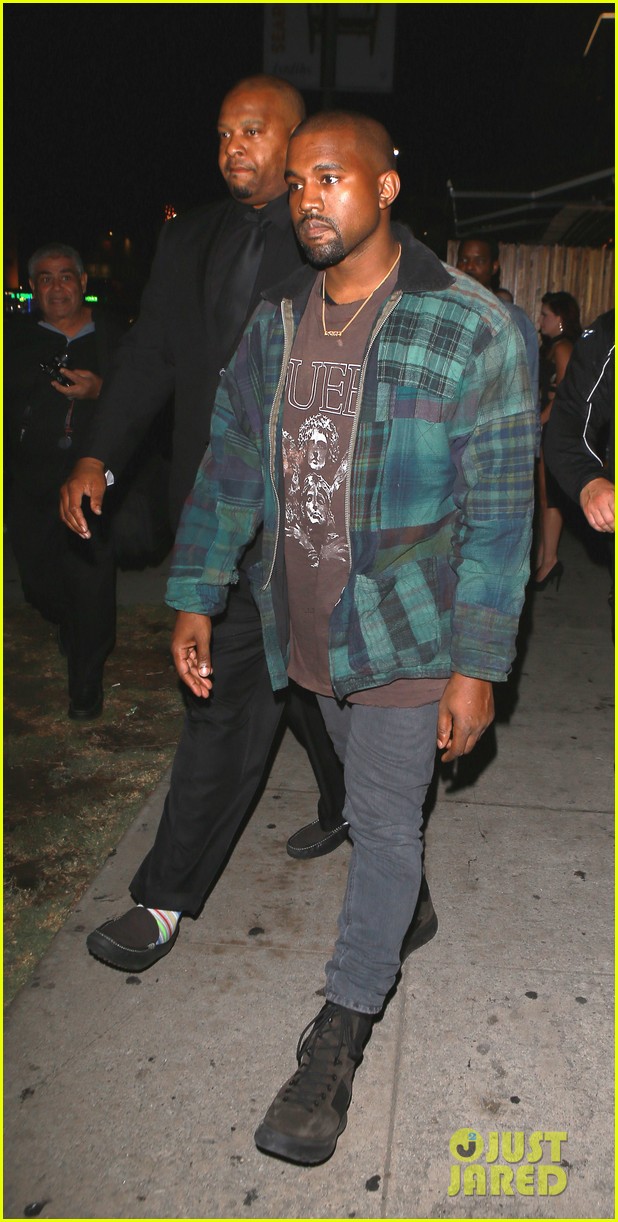 Kanye West Temporarily Deactivated Twitter Account Photo 3728722