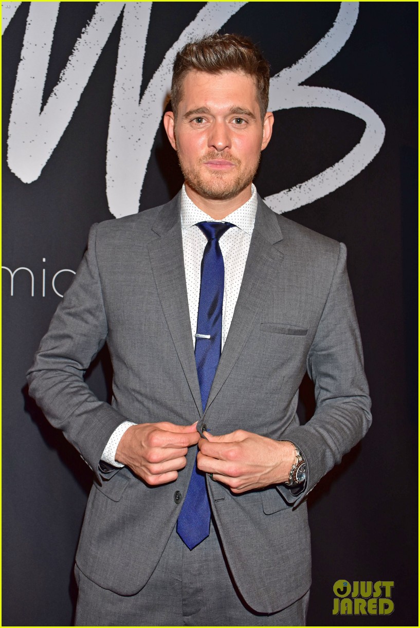 Michael Buble Reveals What Makes a Really Romantic Evening Photo