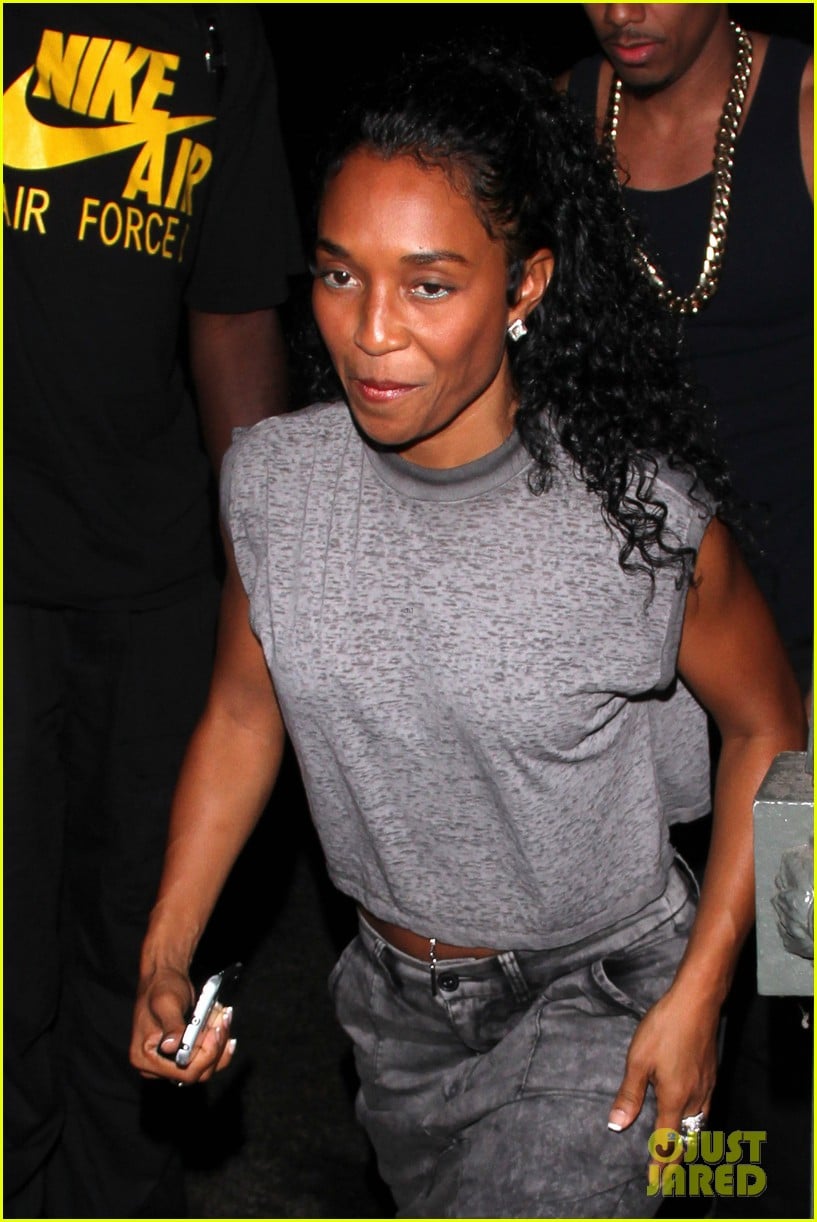 Nick Cannon Spotted on Date Night with TLC's Chilli! Photo 3761154