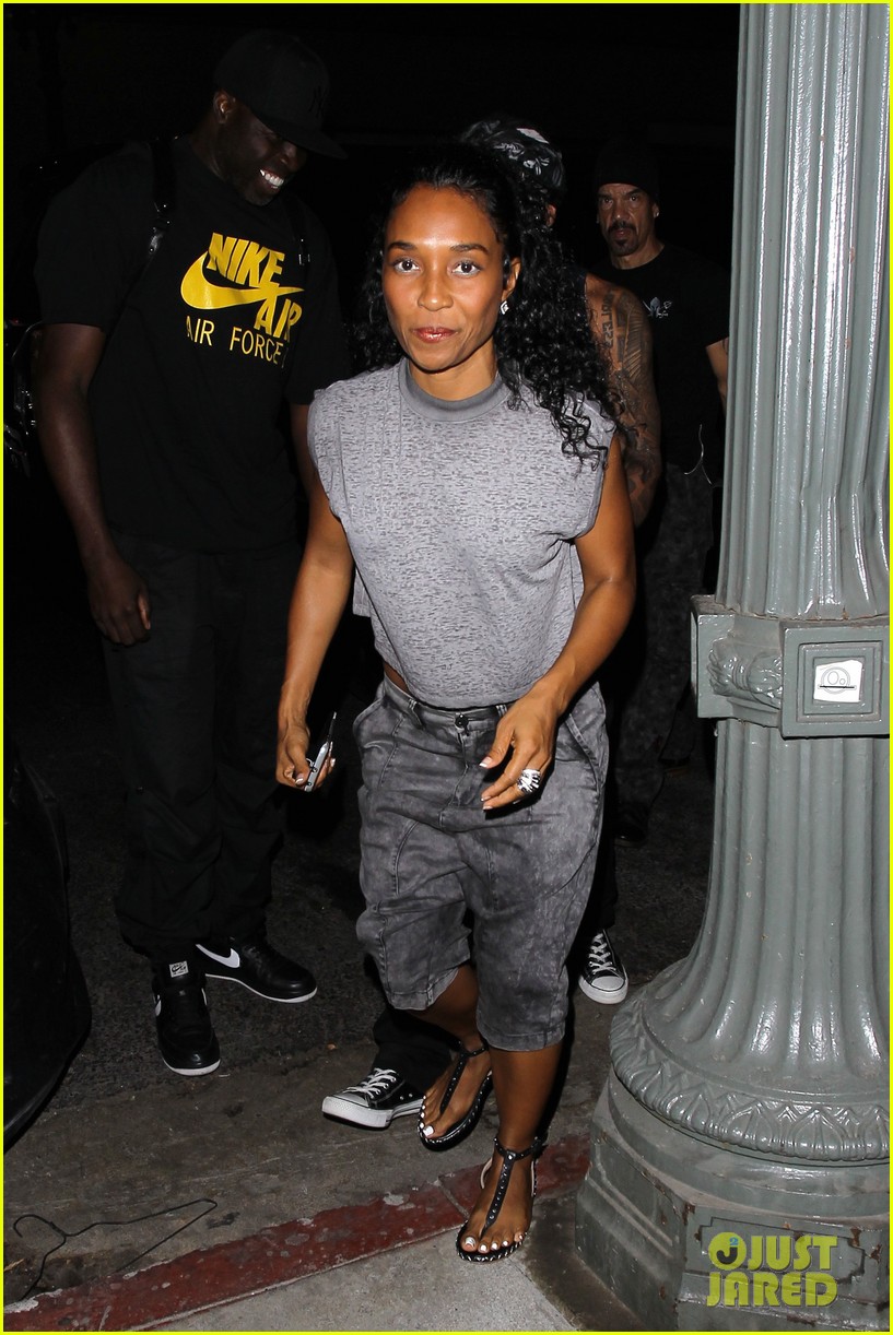 Nick Cannon Spotted on Date Night with TLC's Chilli! Photo 3761168