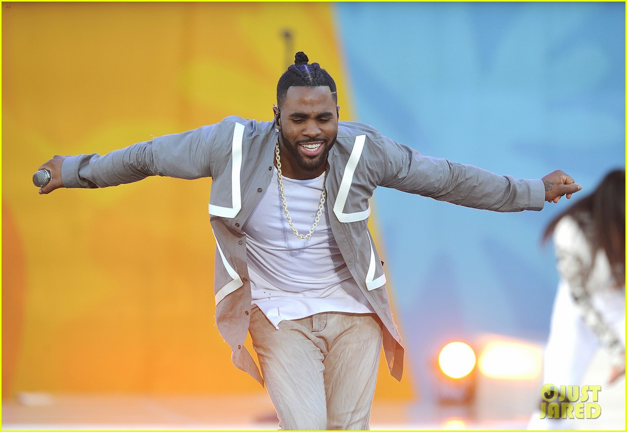 Jason Derulo Has a Bar Inside the Bathroom at His House!: Photo 3748064 ...