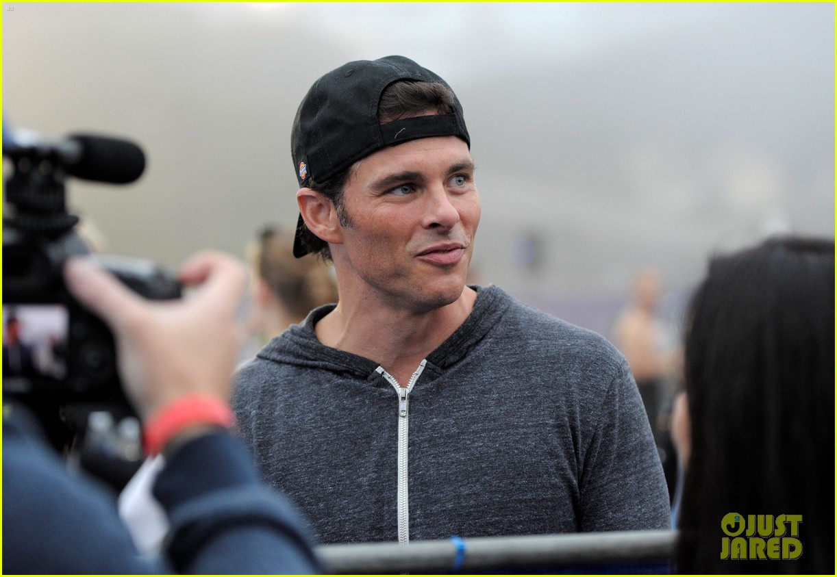 Photo james marsden zac efron among celebs malibu triathlon 16 Photo