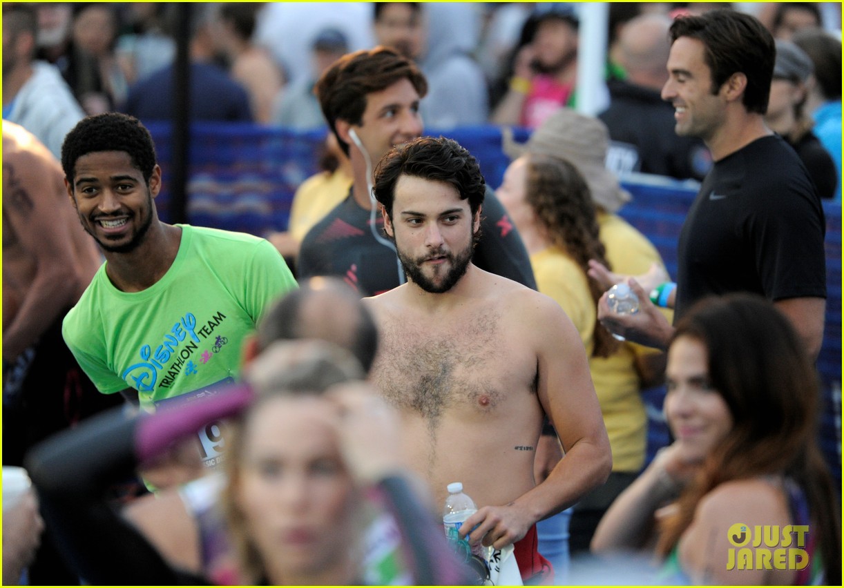 Photo james marsden zac efron among celebs malibu triathlon 17 Photo