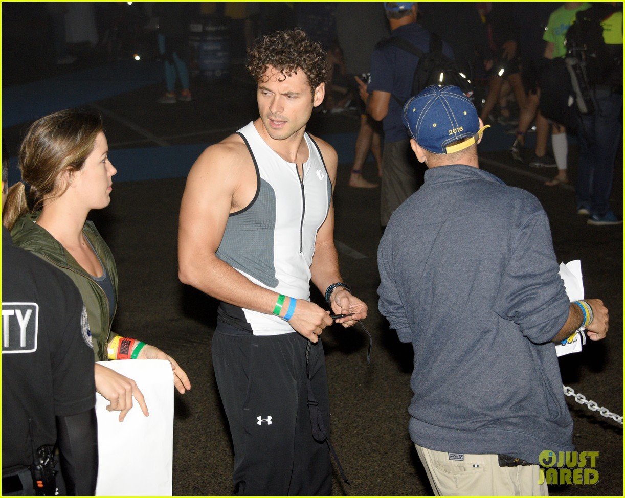 Photo james marsden zac efron among celebs malibu triathlon 59 Photo