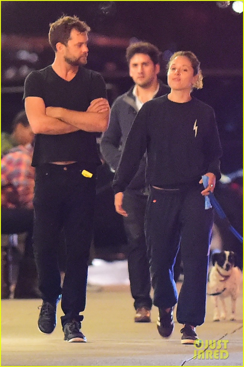 Joshua Jackson & Margarita Levieva Go for Late Night Dog Walk Photo