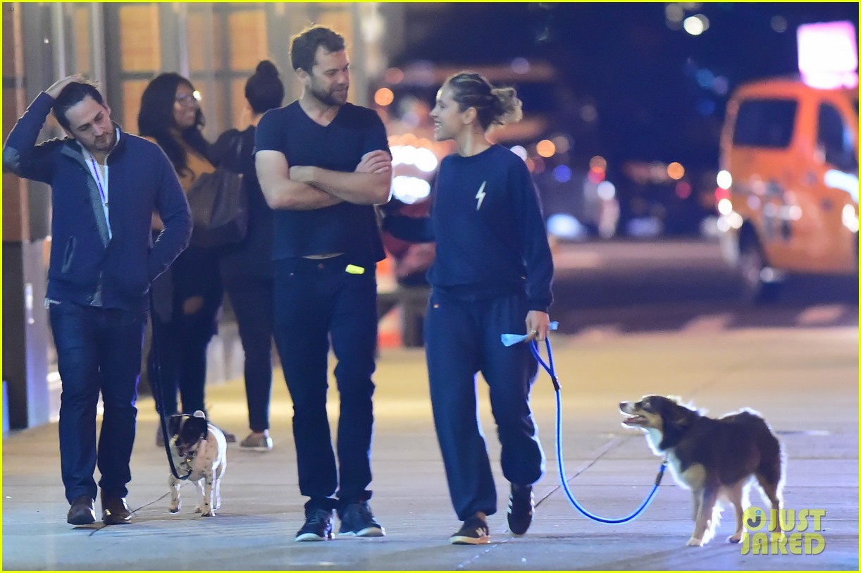 Joshua Jackson & Margarita Levieva Go for Late Night Dog Walk Photo