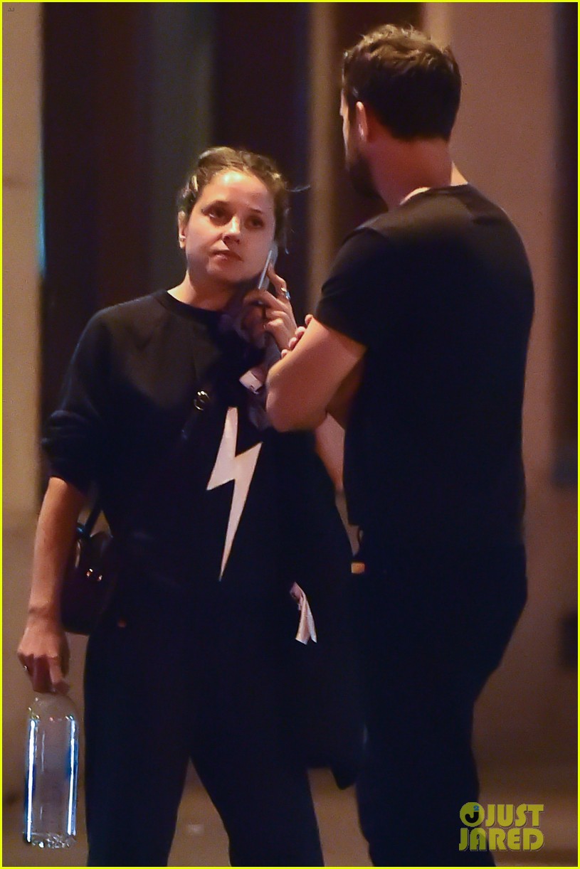 Joshua Jackson & Margarita Levieva Go for Late Night Dog Walk Photo