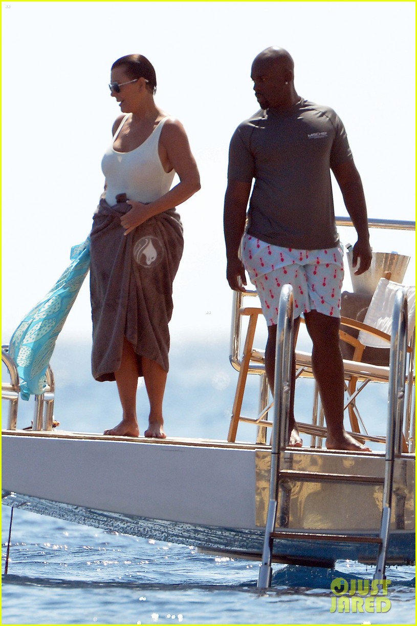 Kourtney Kardashian Vacations with Kris Jenner & Corey Gamble in Capri