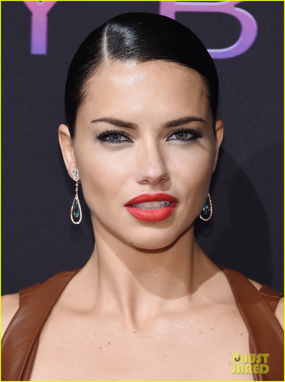 Adriana Lima Does Double Duty on Thursday Night for NYFW Photo 3753408