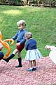 kate middleton prince william balloon animals george charlotte 36