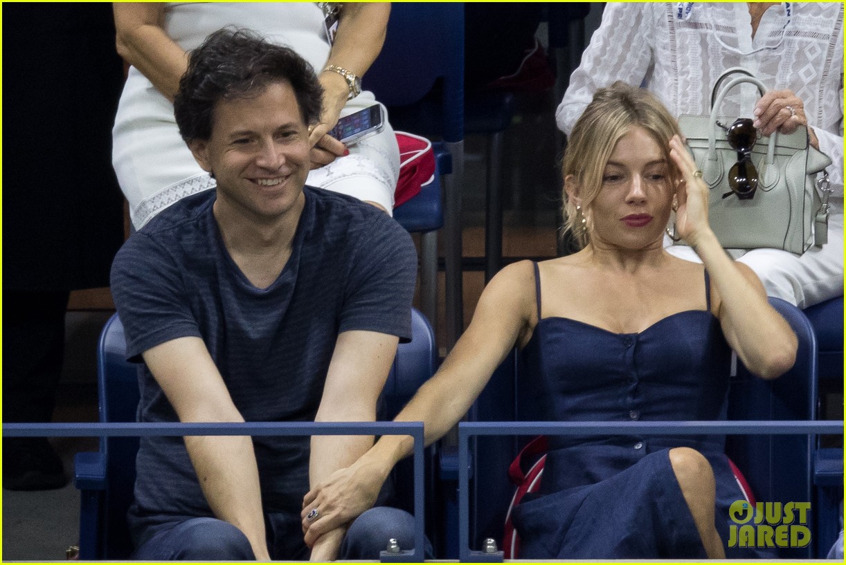 Sienna Miller Bennett Miller Couple Up At U S Open Finals Photo 16 Us Open Bennett Miller Damian Lewis Debra Messing Evan Lowenstein James Spader Josh Groban Kevin Spacey Peter