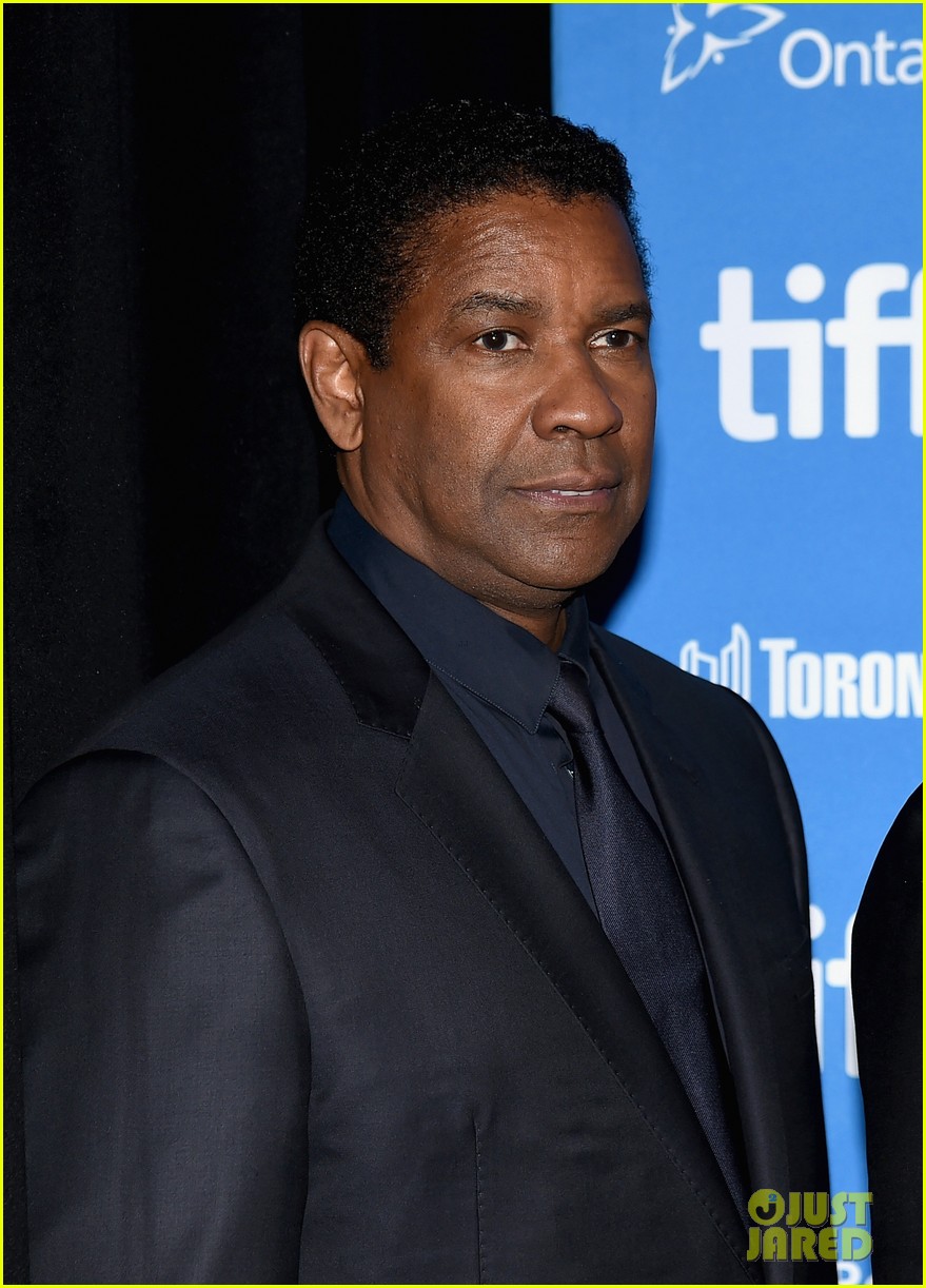 Chris Pratt & Haley Bennett Premiere 'The Magnificent Seven' At Toronto