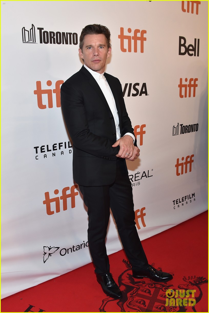 Photo: chris pratt haley bennett premeire the magnificent seven at