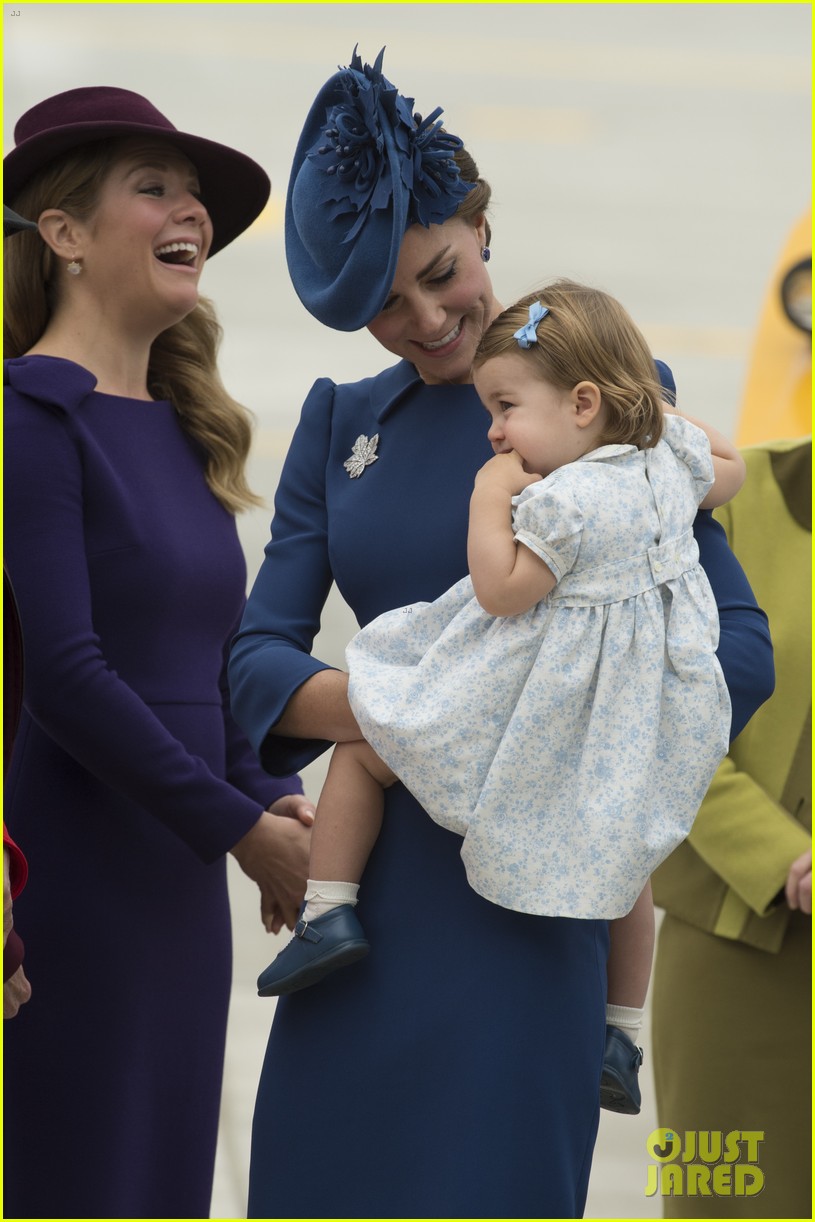 Prince William & Kate Middleton Arrive in Canada With Prince