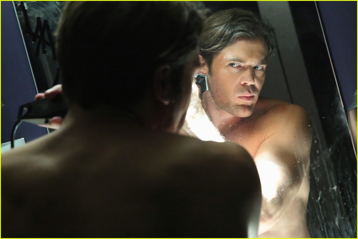 Shirtless Charlie Weber Shaves Off Beard & Hair for 'How to Get Away