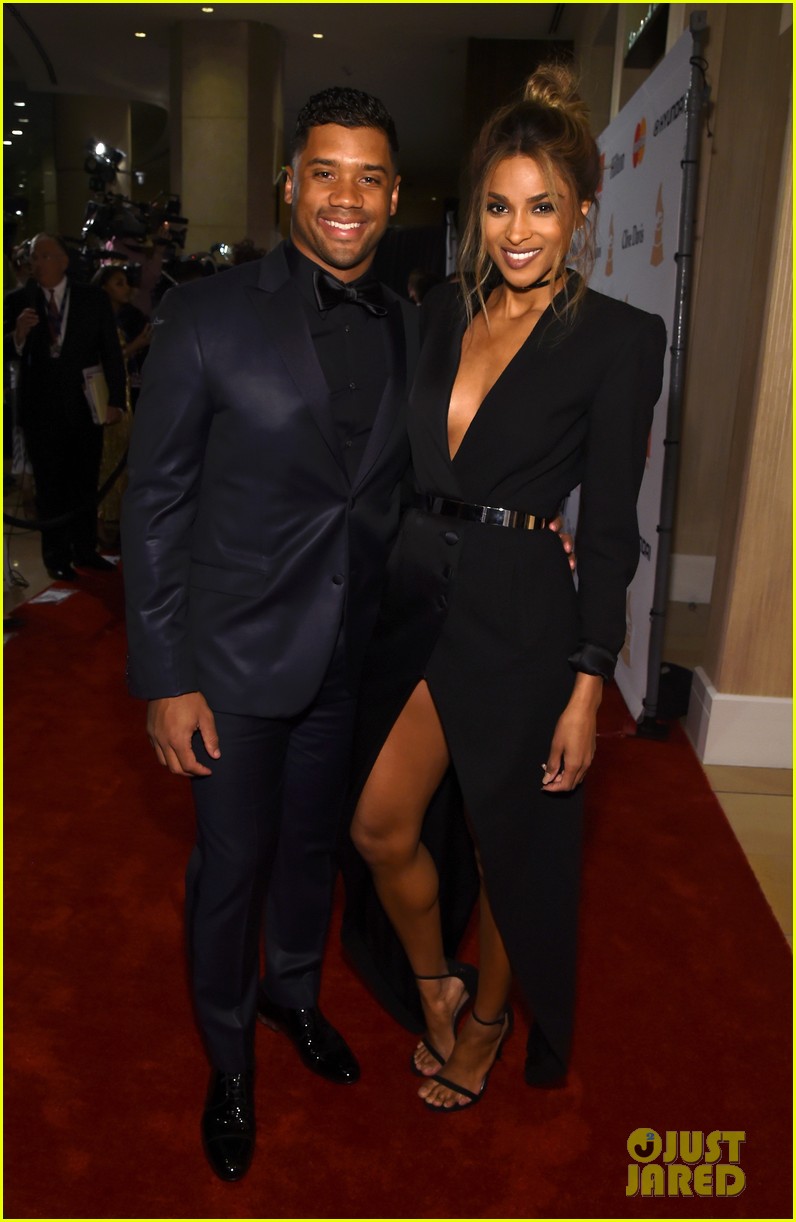 Ciara Confirms She's Pregnant, Expecting with Russell Wilson! Photo(02)