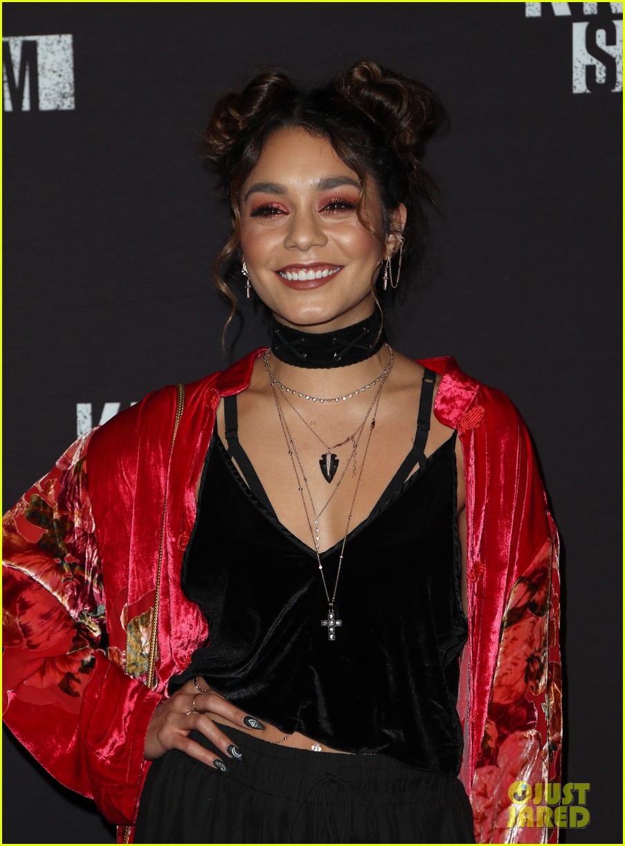 Vanessa Hudgens & Austin Butler Brave the Scares at Knott's Scary Farm