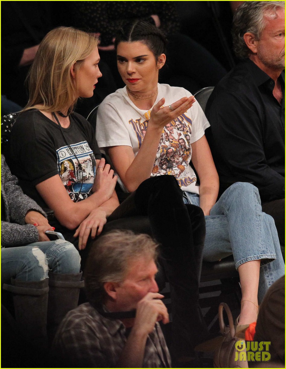 Kendall Jenner & Karlie Kloss Sit Courtside While Cheering On Lakers