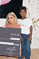 kylie jenner smile train check presentation fake sellers 01