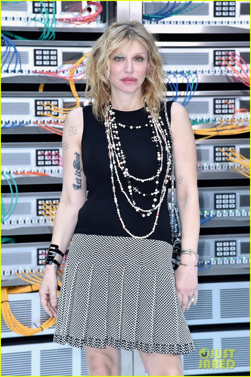 Courtney Love Takes Daugther Frances Bean Cobain To Chanel Fashion