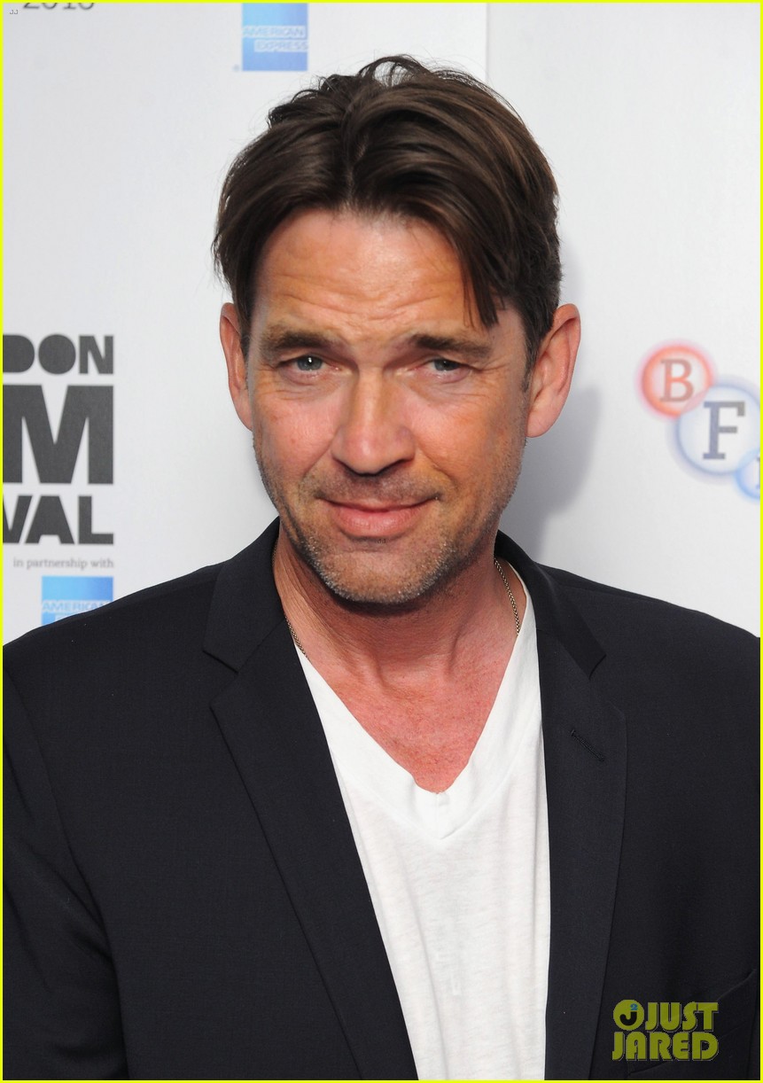 Photo: jonathan rhys meyers london town premiere 06 | Photo 3783463