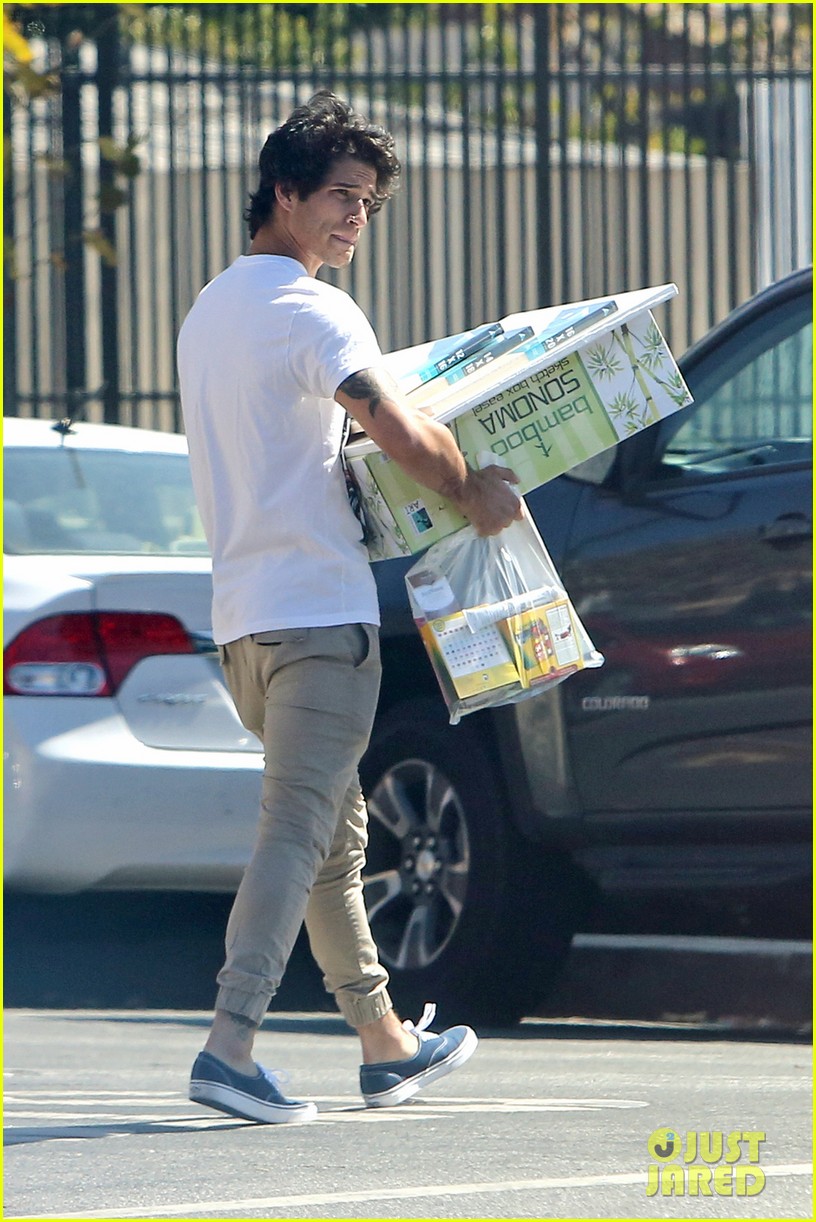 Tyler Posey Admits Crush on Bella Thorne! Photo 3775994 Photos