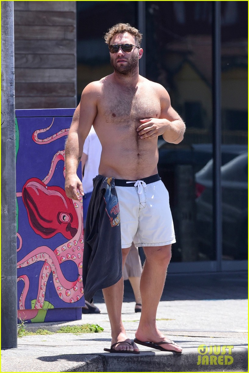 Suicide Squad's Jai Courtney Looks So Hot While Shirtless with Girlfri...