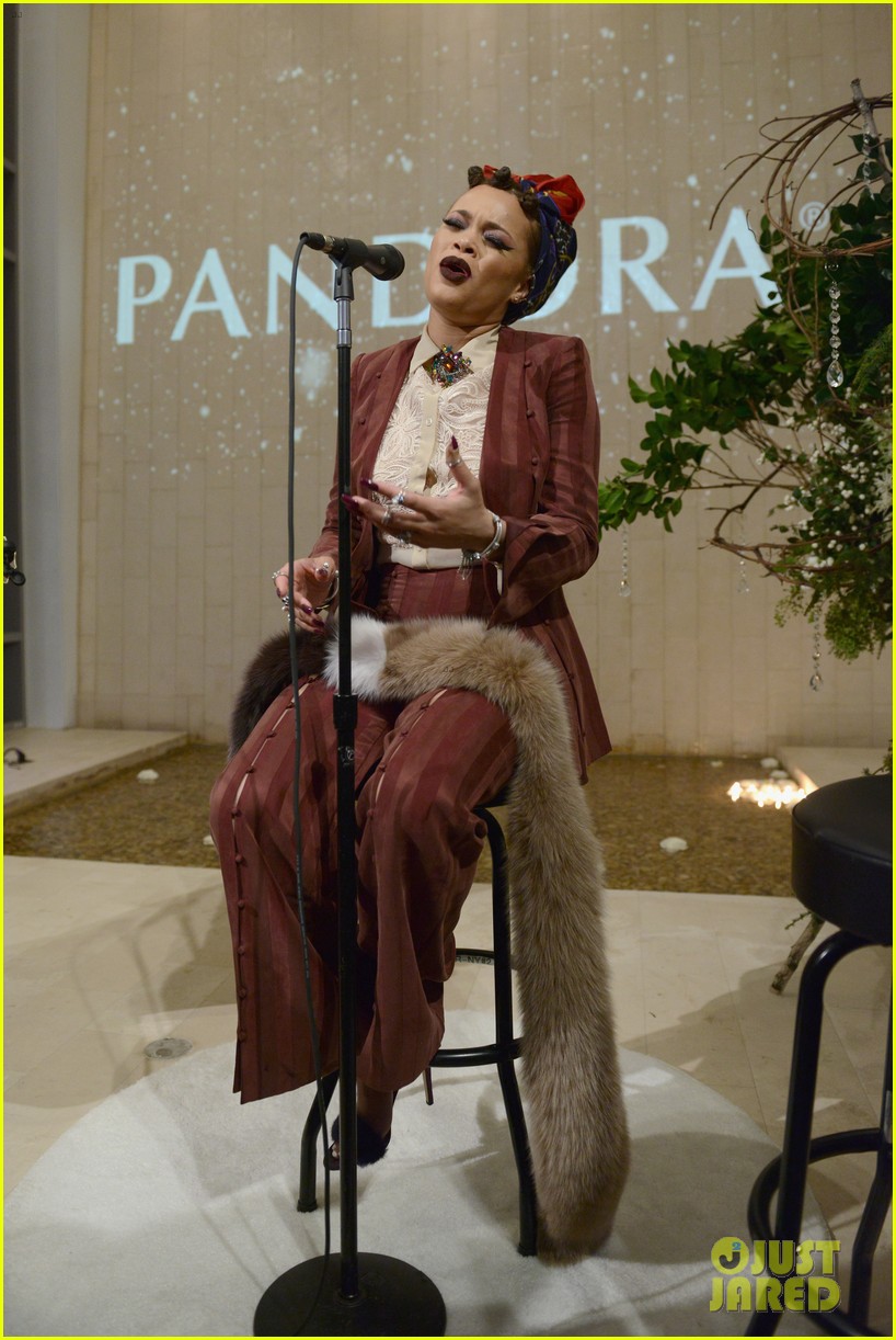 Andra Day Releases New Holiday Ep Merry Christmas From Andra Day Photo 3800148 Andra Day Pictures Just Jared Andra Day Releases New Holiday Ep Merry Christmas From Andra Day Photo 3800148 Andra Day Pictures Just Jared
