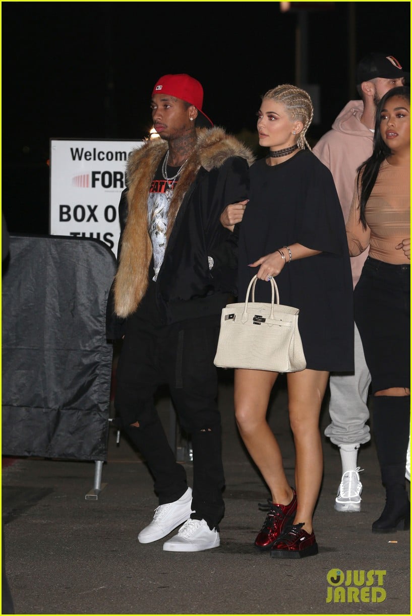 Kylie Jenner & Tyga Couple Up at Kanye West Concert in LA: Photo ...
