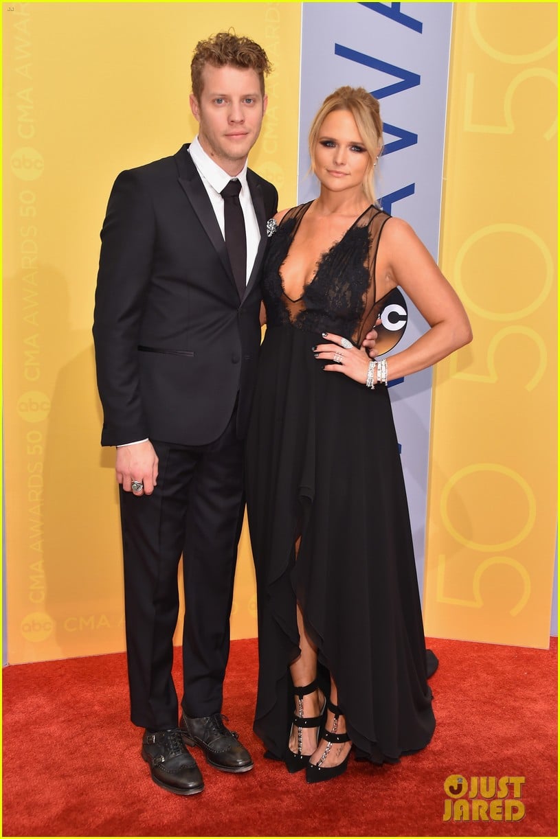Miranda Lambert & Boyfriend Anderson East Couple Up at CMA Awards 2016