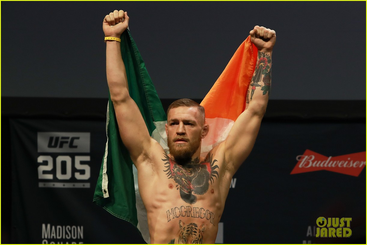 Conor McGregor Defeats Eddie Alvarez, Makes UFC History!: Photo 3807464 ...