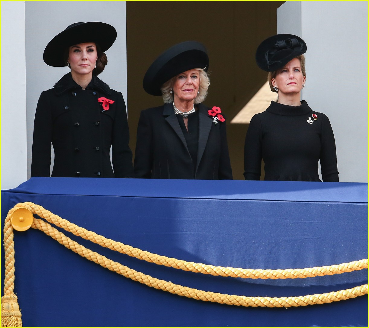 Kate Middleton & Prince William Attend Remembrance Sunday Services