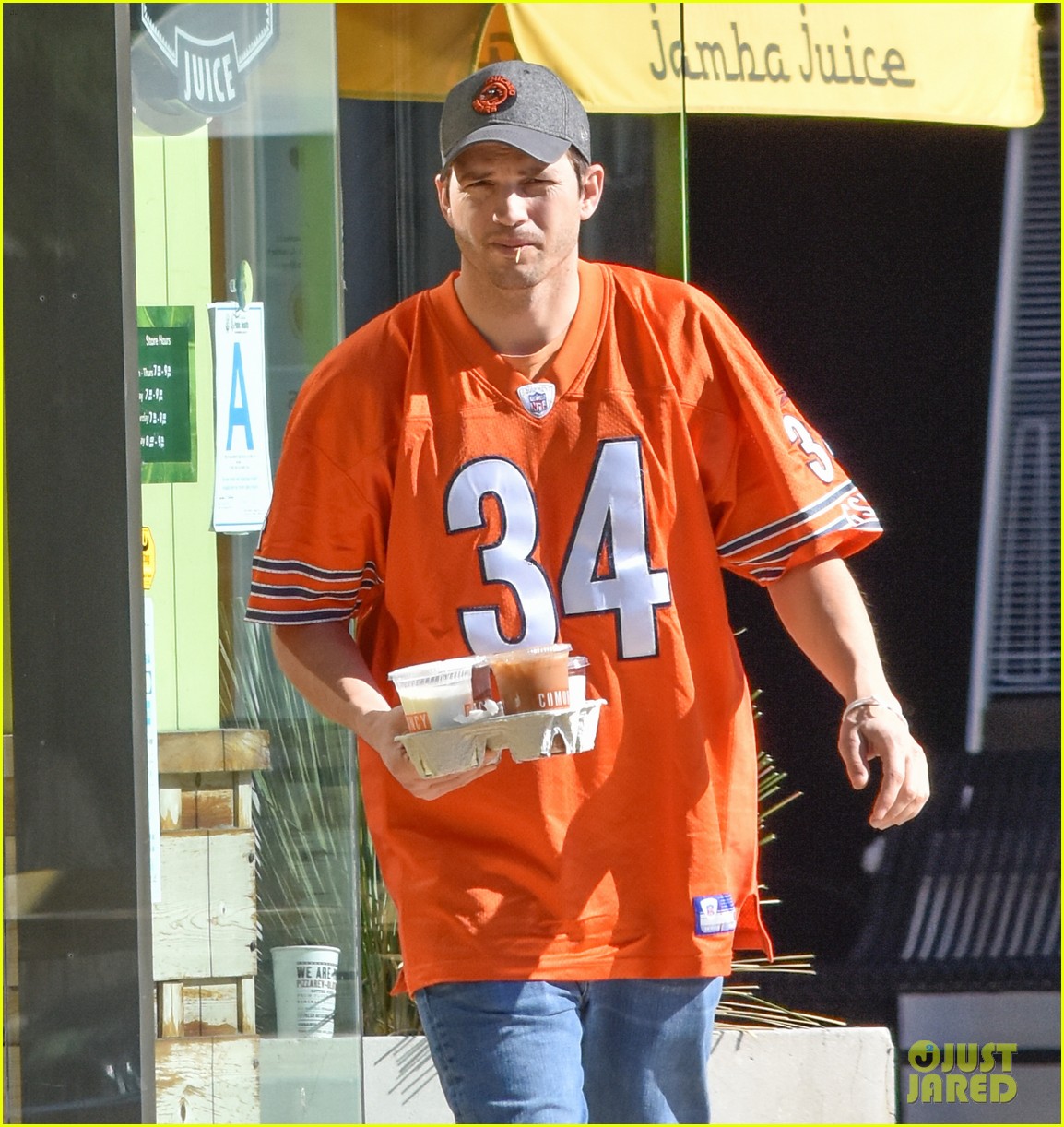 Mila Kunis Curbs Pregnancy Cravings With Jamba Juice Photo 3808149