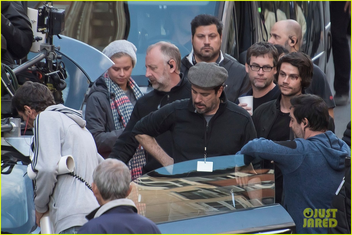 Photo dylan obrien spotted on set for first time since accident 30