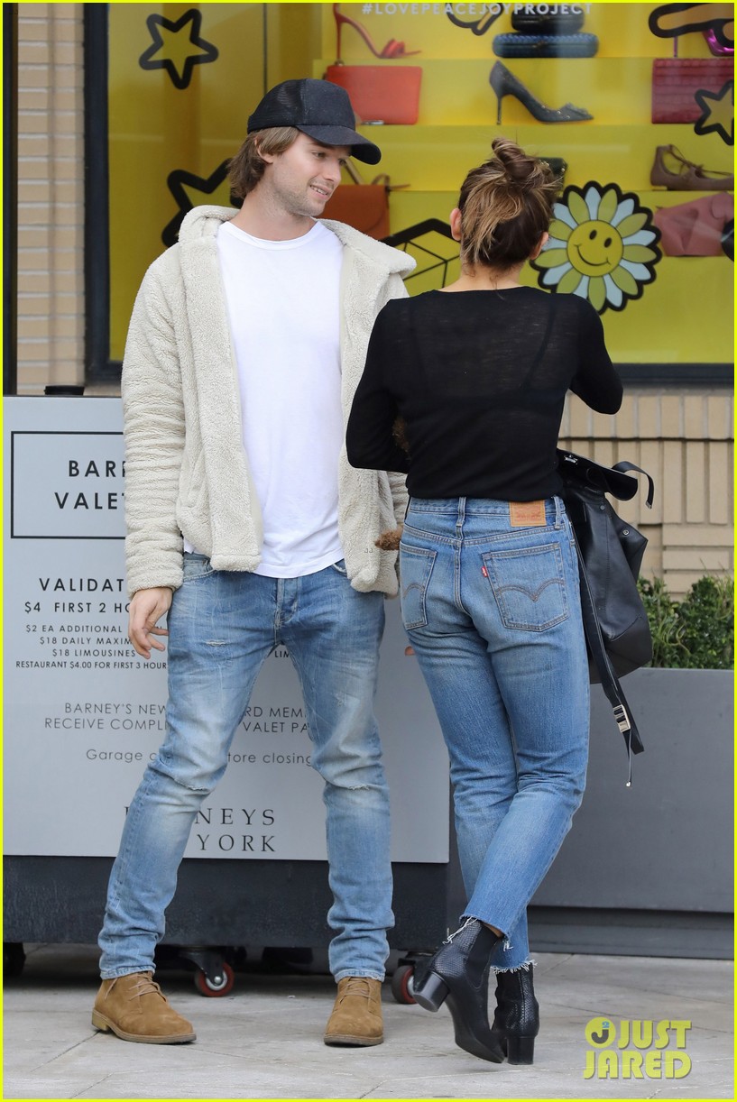 Photo: arnold patrick schwarzenegger christmas shopping 36 | Photo