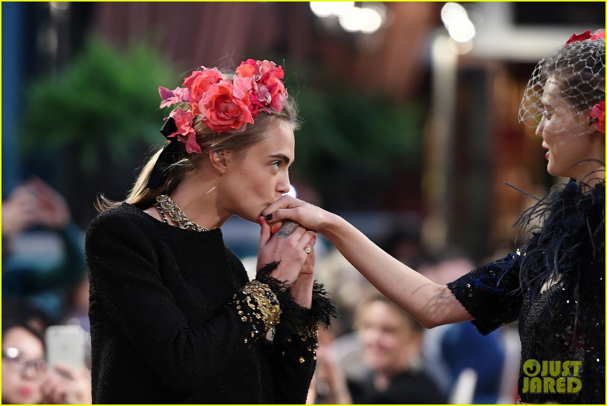 Cara Delevingne Returns to 'Chanel' Runway With LilyRose Depp & Sofia