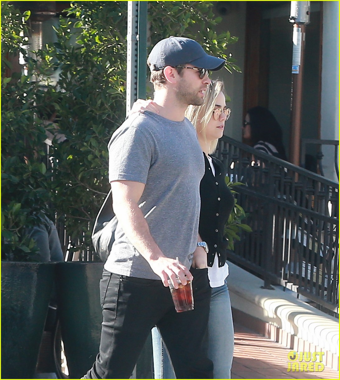 Chace Crawford & Girlfriend Rebecca Rittenhouse Make Such a Cute Couple ...