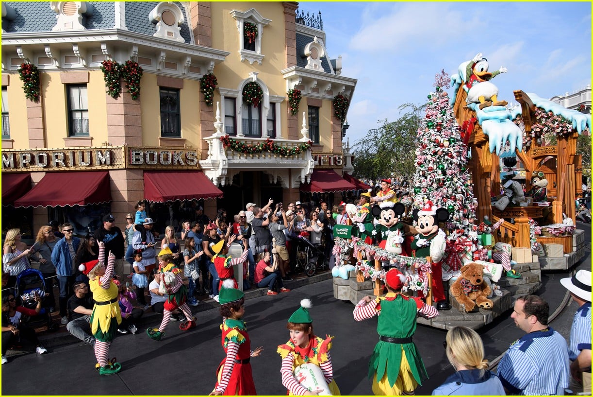 Disney Christmas Special 2016 Full Performers List Photo 3832972