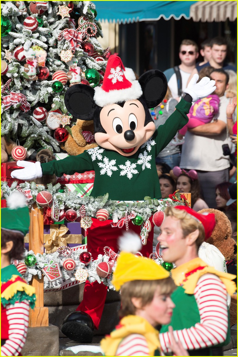 Disney Christmas Special 2016 Full Performers List Photo 3832995