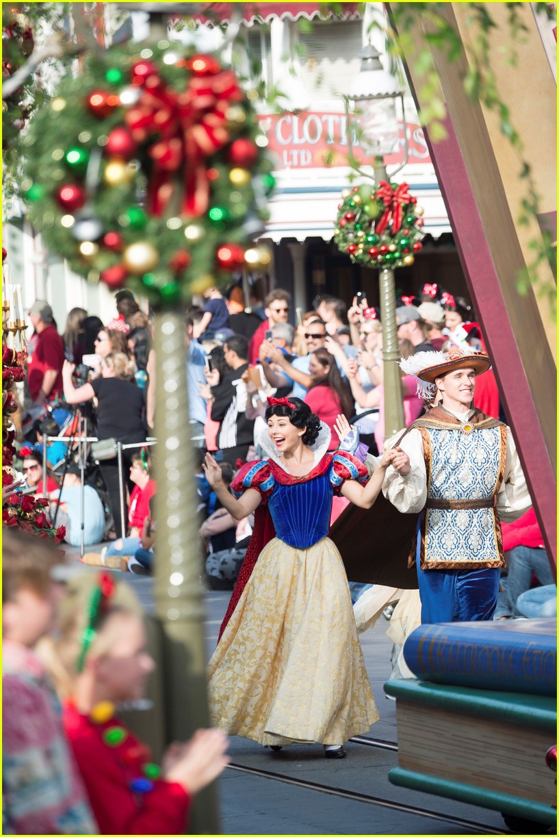 Disney Christmas Special 2016 Full Performers List Photo 3833001