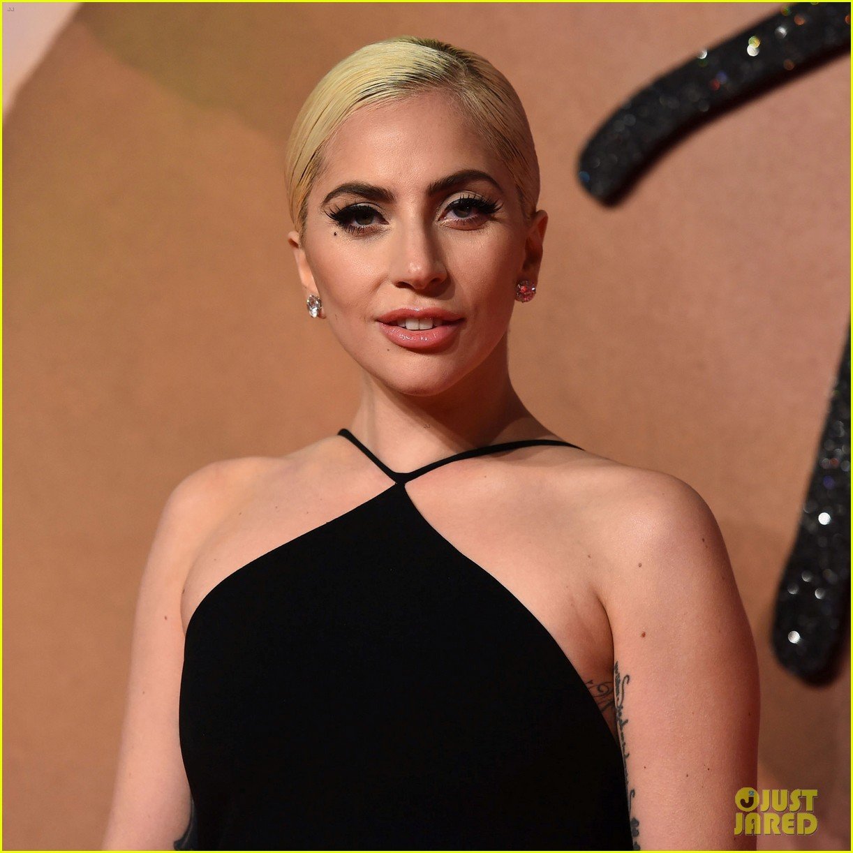 Lady Gaga Goes Classic in Black at The Fashion Awards 2016! Photo