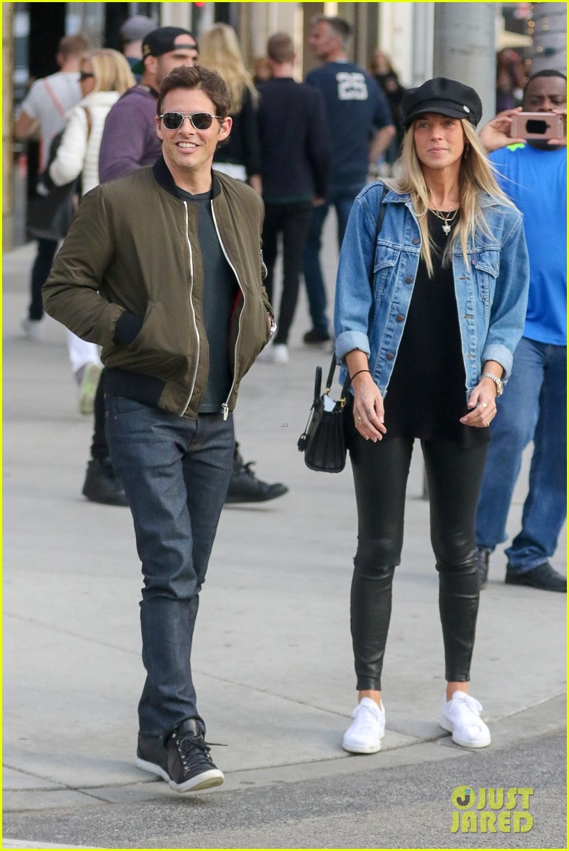 Photo james marsden goes holiday shopping with girlfriend edei 16