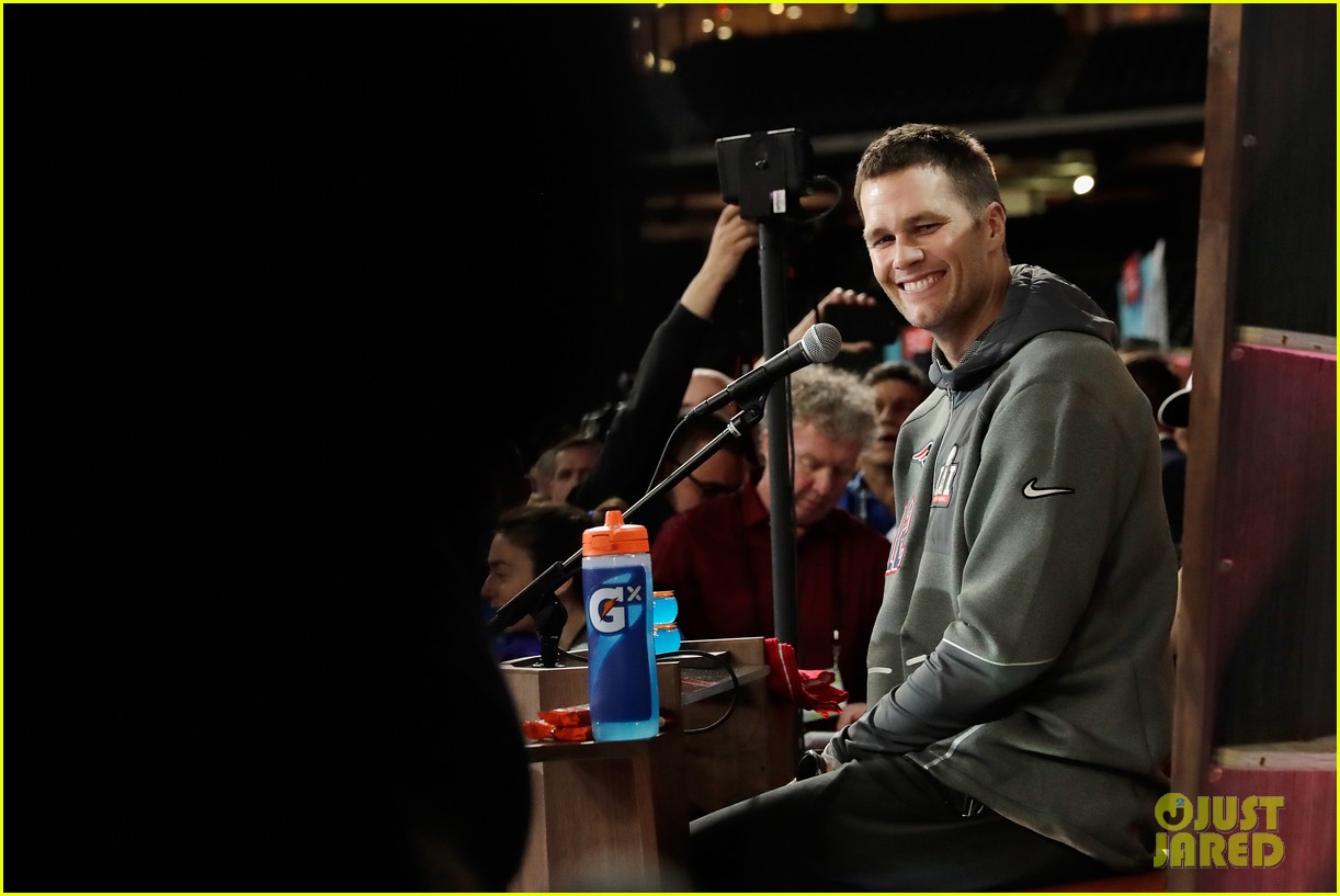 Tom Brady Emotional, Nearly Cries Talking About His Dad Watch