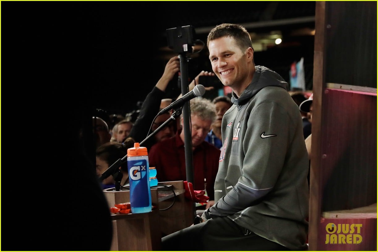 Tom Brady Emotional, Nearly Cries Talking About His Dad Watch