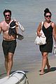 jake gyllenhaal continues his vacation with some snorkeling 03