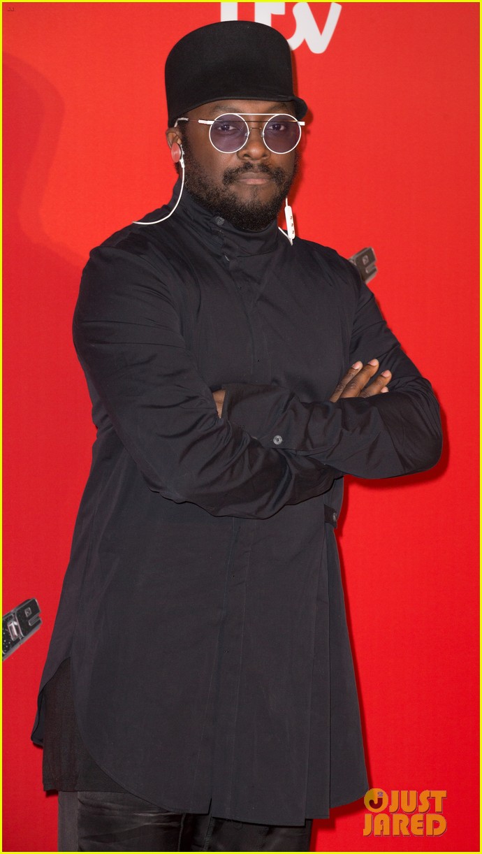 VIDEO Jennifer Hudson, Tom Jones, Gavin Rossdale, & Will.i.am Perform