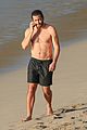 jake gyllenhaal shirtless abs beach greta 05