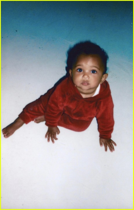Photo: kim kardashian shares lots of new family photos 04 | Photo