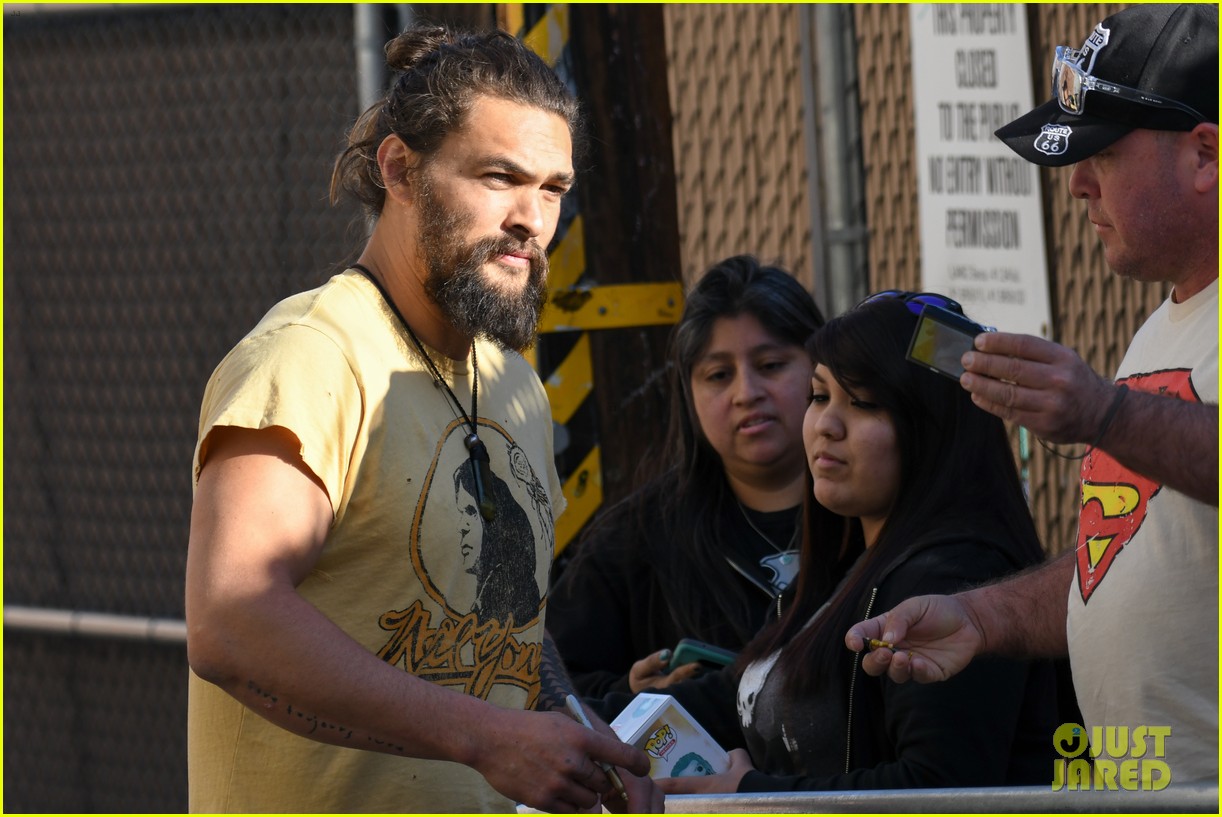 VIDEO Jason Momoa Shows Off His Axe Throwing Skills On 'Jimmy Kimmel