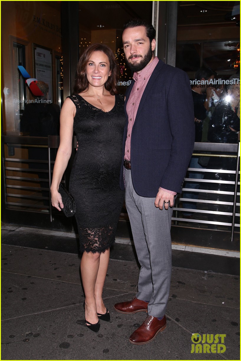 Supergirl's Laura Benanti Gives Birth, First Child with(02)